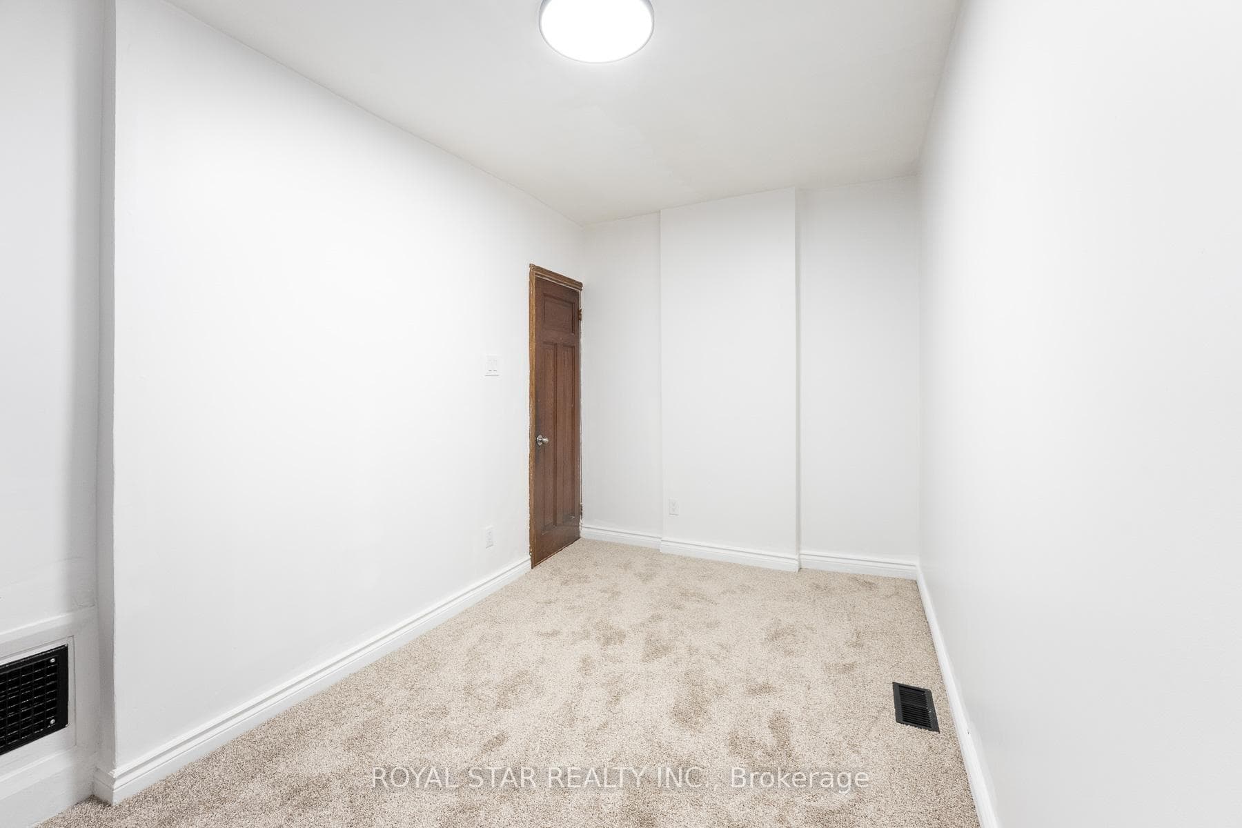 82 Westlake Avenue photo 16