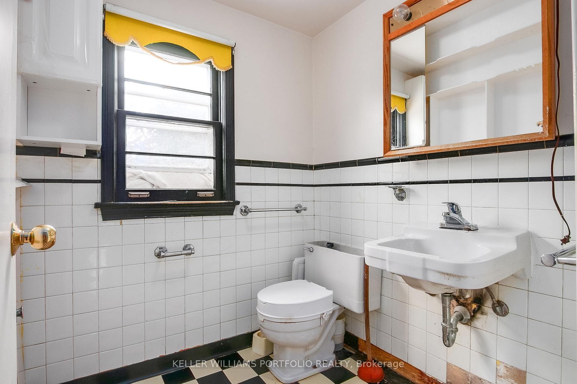 8 Marilyn Avenue photo 28