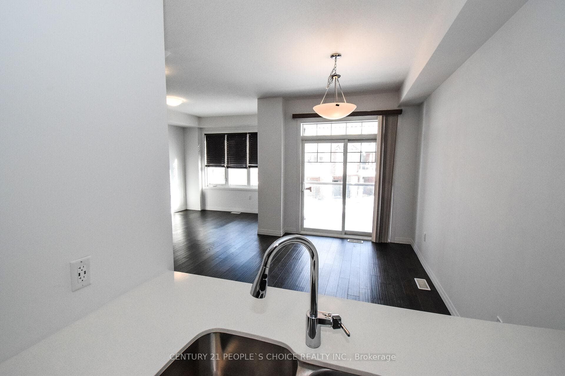 15 Hoffman Lane photo 23