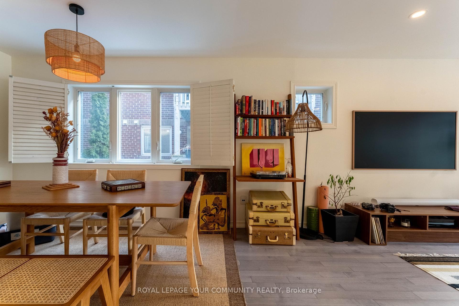 32 A Massey Street photo 10