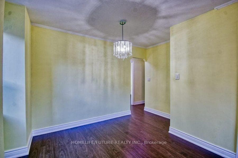 53 Burlingame Road Unit Main photo 9