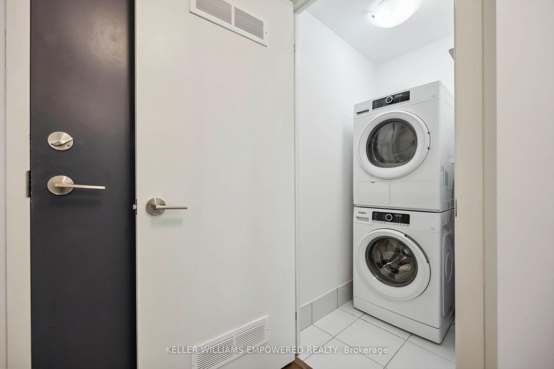 3237 Bayview Avenue Unit 512 photo 20