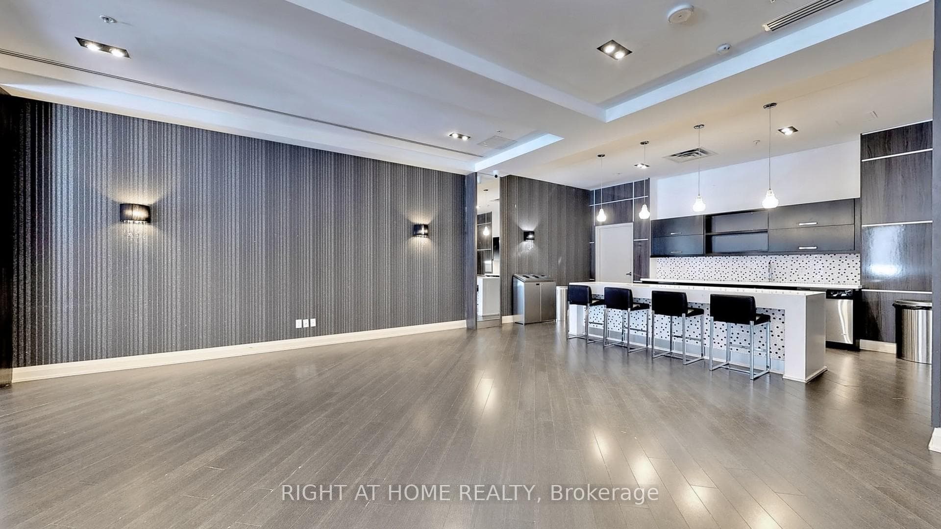 95 North Park Road Unit PH16 photo 33