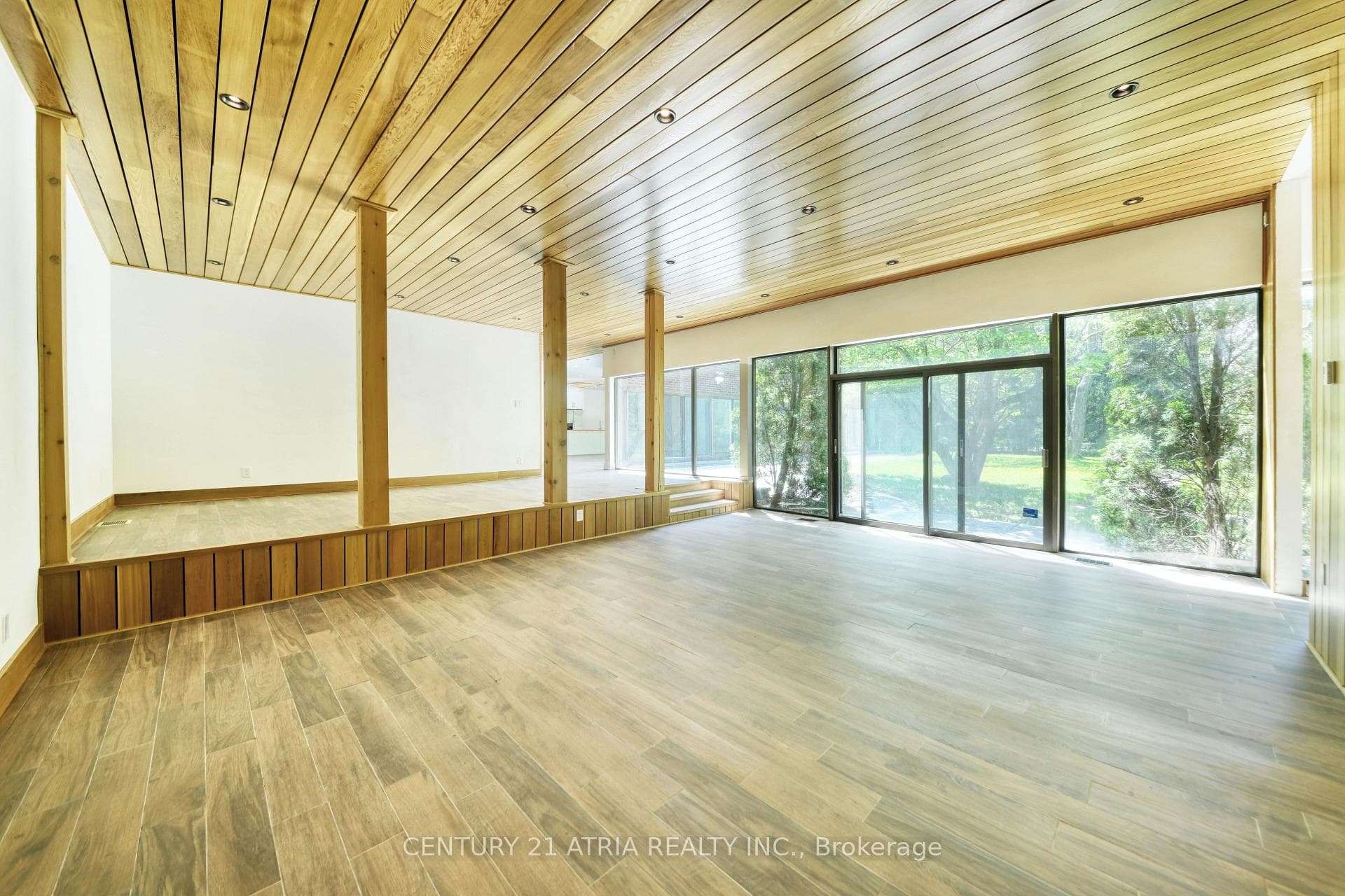 115 Northdale Road photo 17