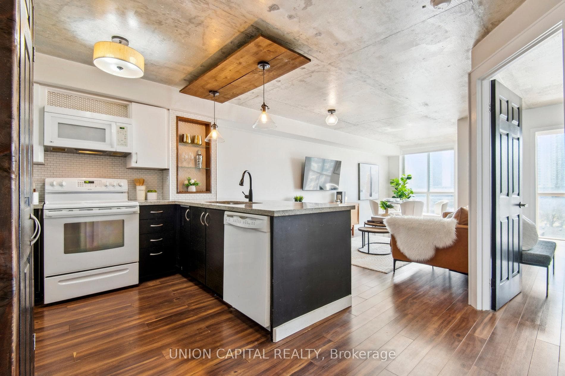 801 King Street Unit 609 photo 18