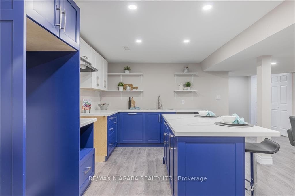 5669 Belmont Avenue photo 26