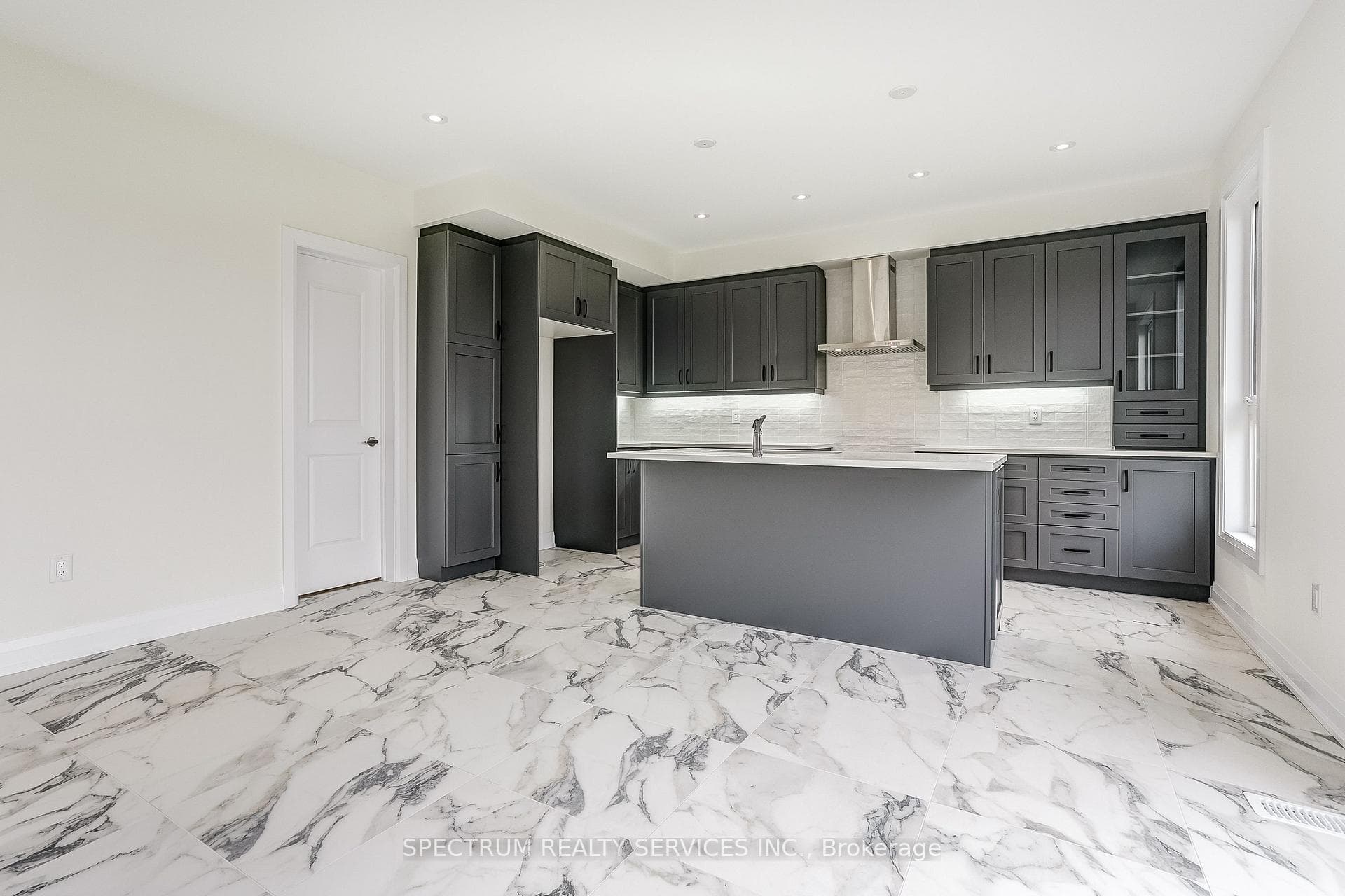 17 Dore Drive photo 17