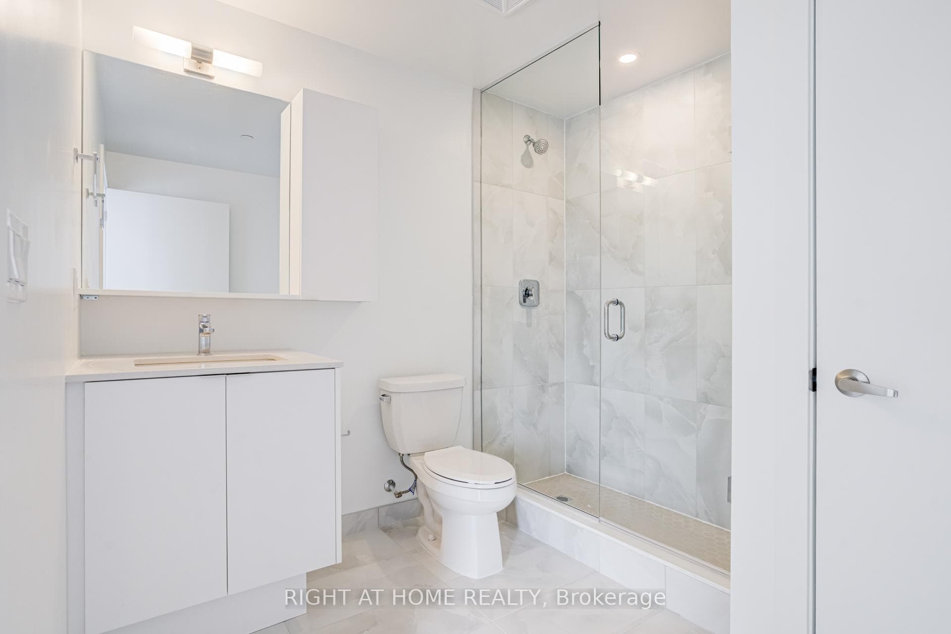 2088 James Street Unit 510 photo 24