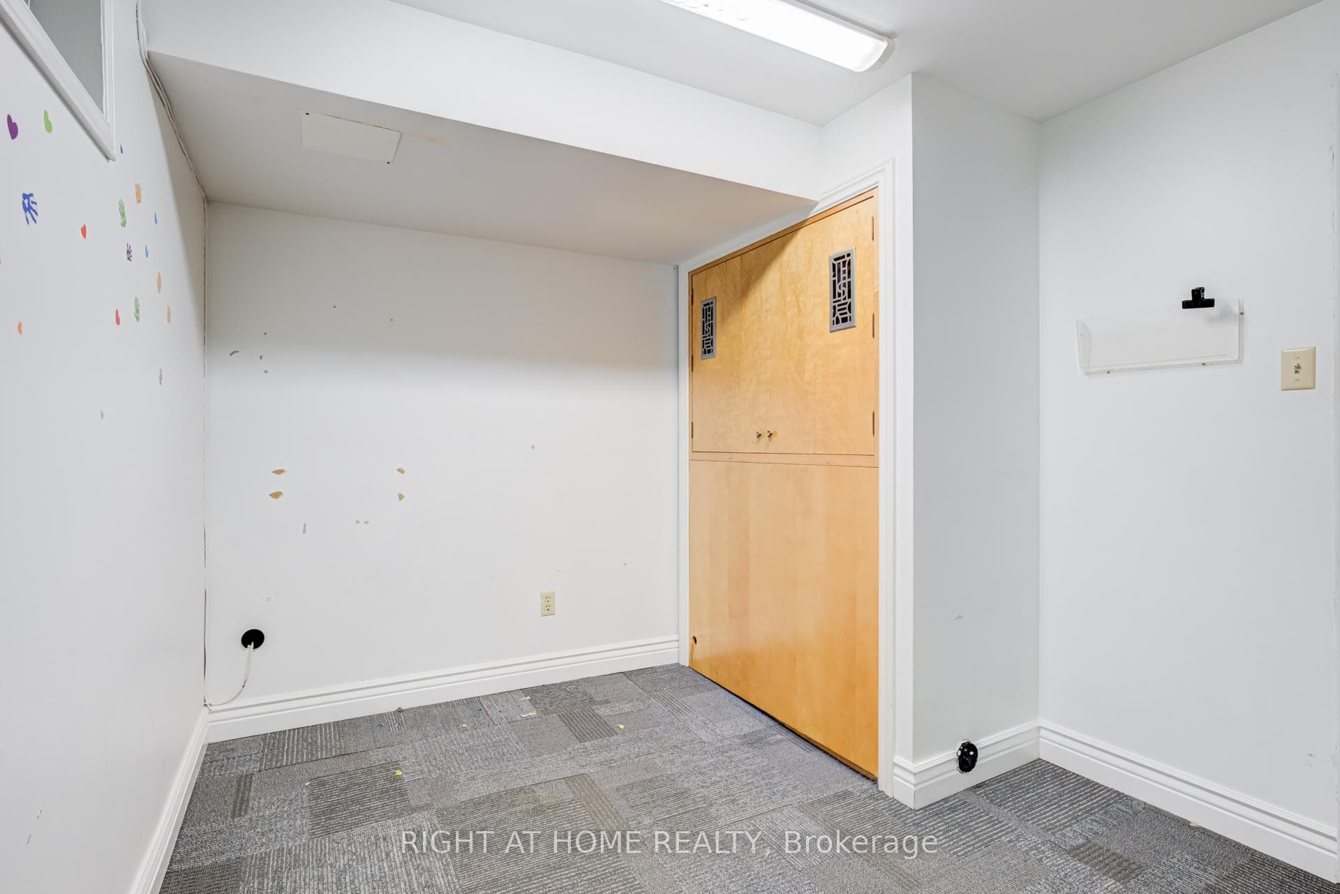 1 Rathburn Road Unit Lower Level photo 13