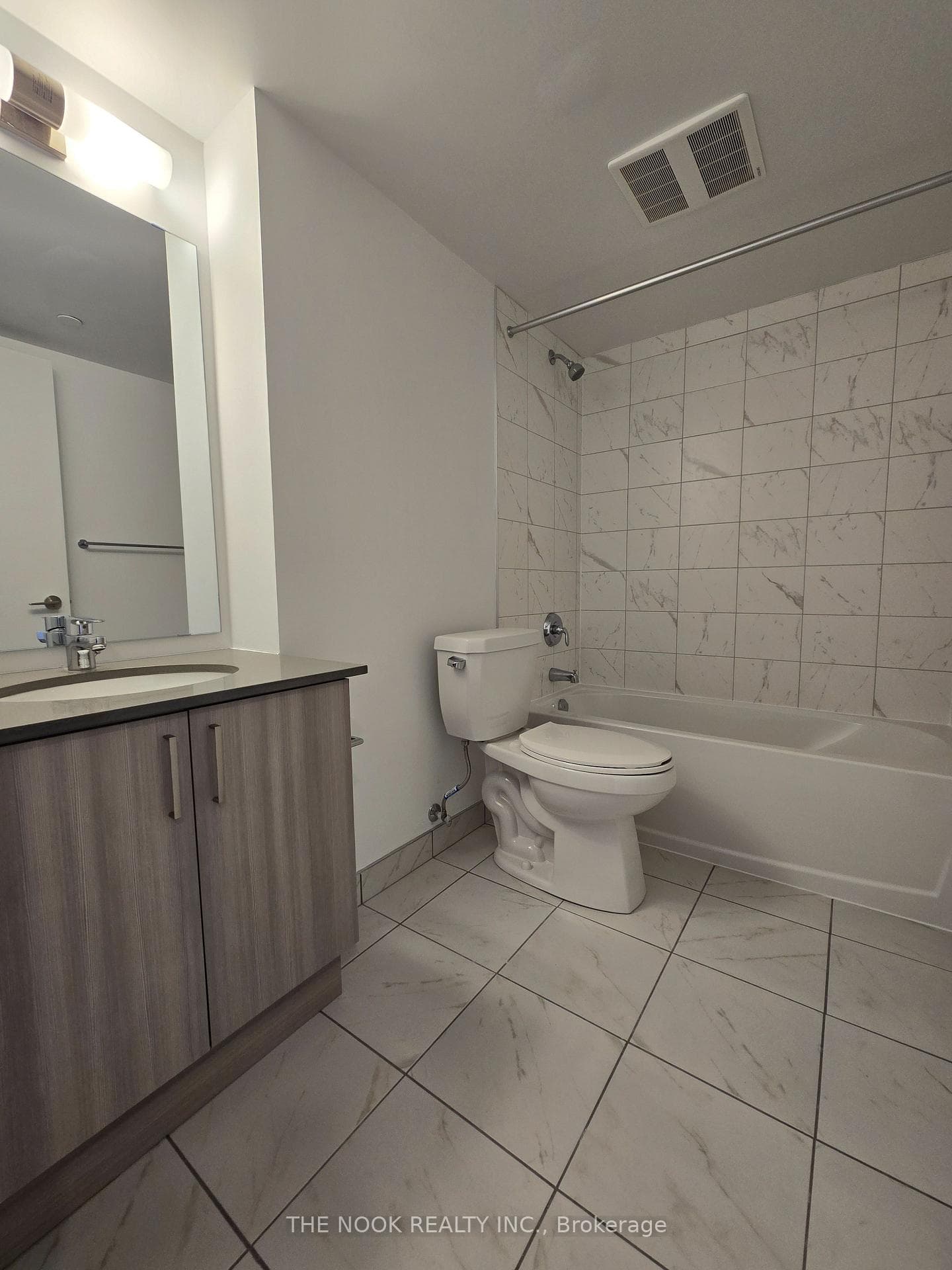 4 piece bathroom