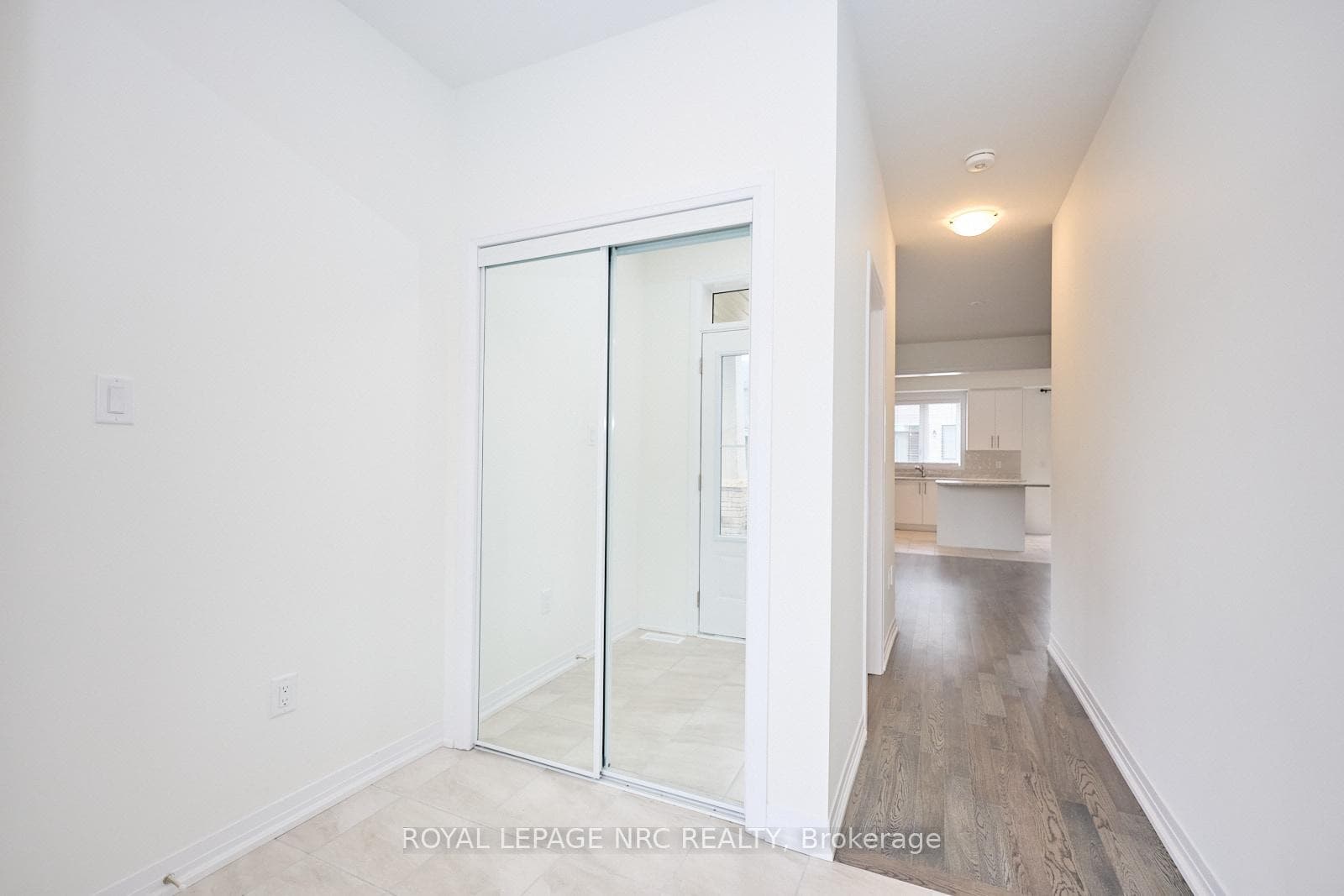 10 Heritage Way photo 5