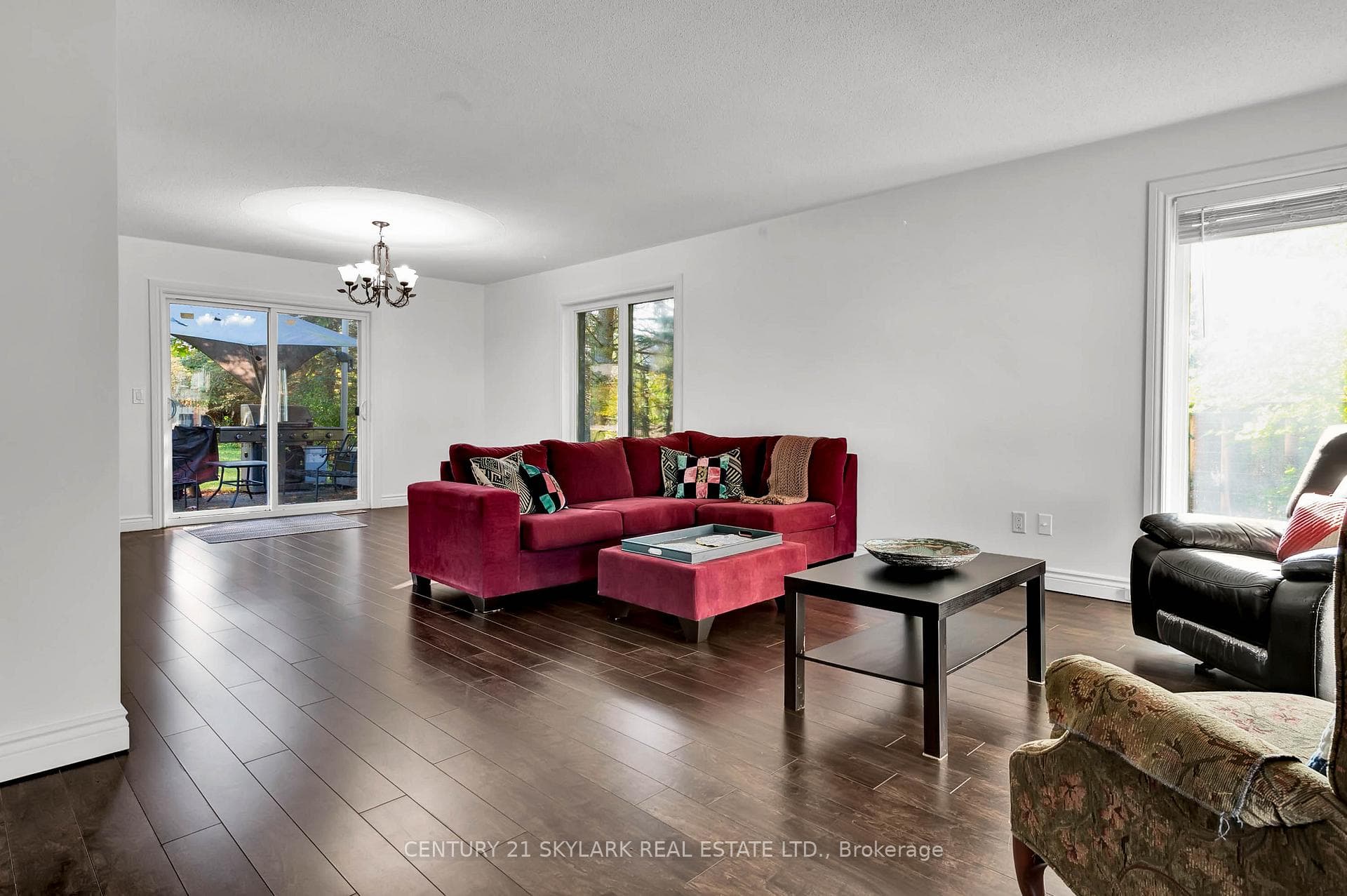 9 Cook Avenue photo 4