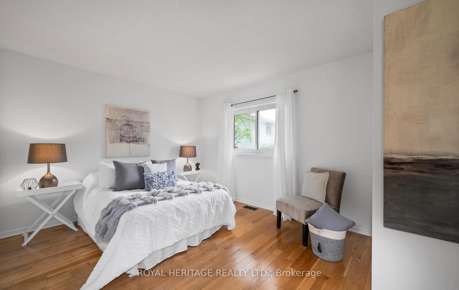 446 Broadgreen Street photo 22