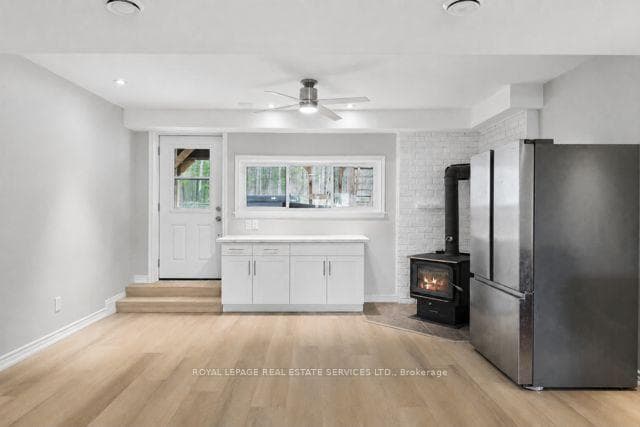 93 Ronald Avenue photo 6