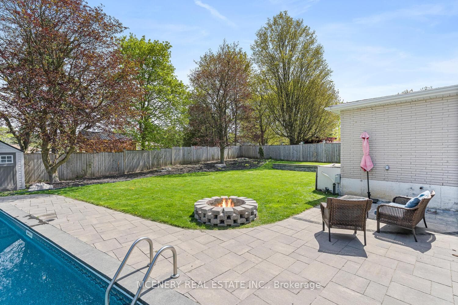 21 ERINDALE Drive photo 45