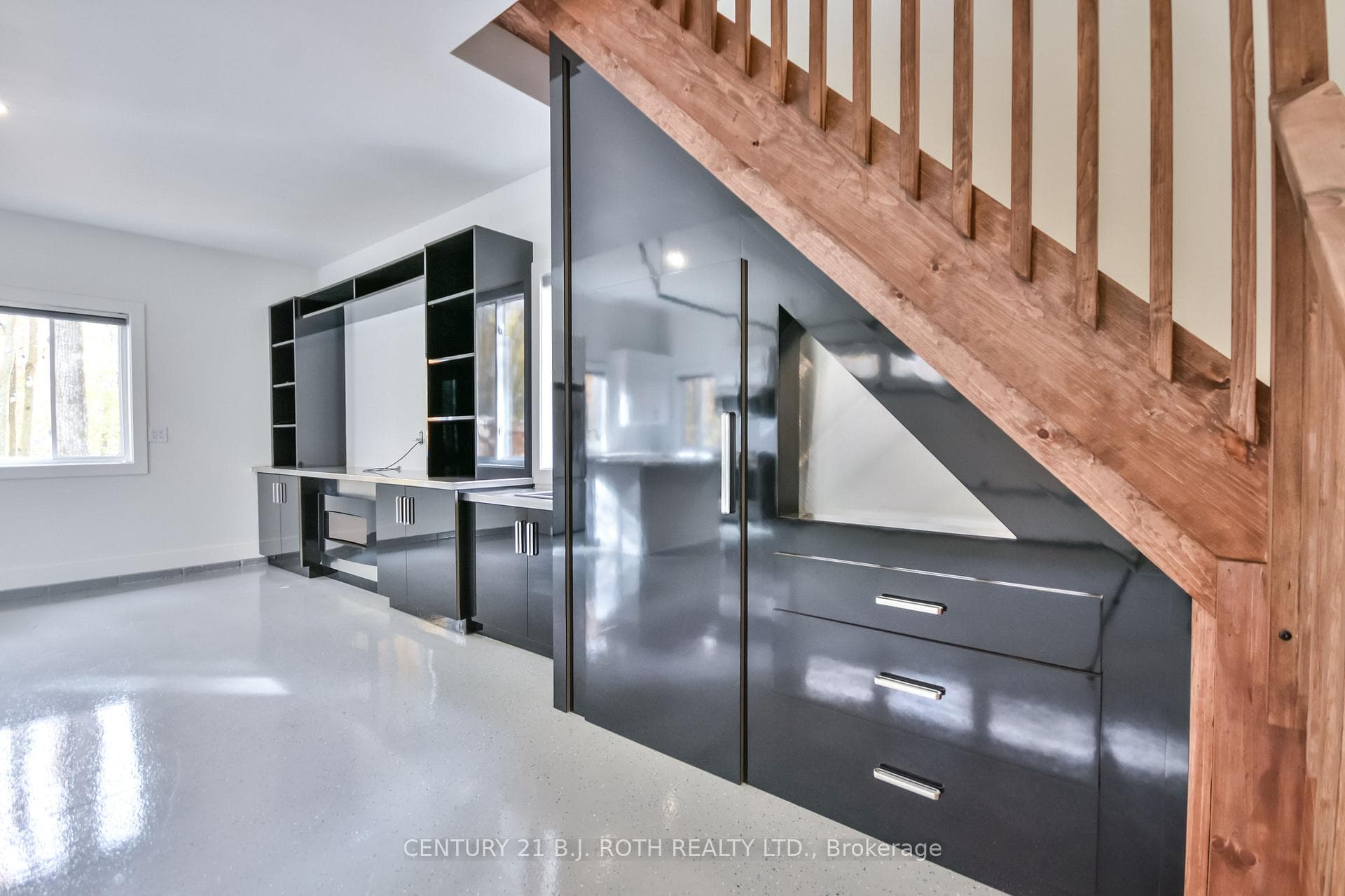 10 Slalom Drive Unit Suite photo 7