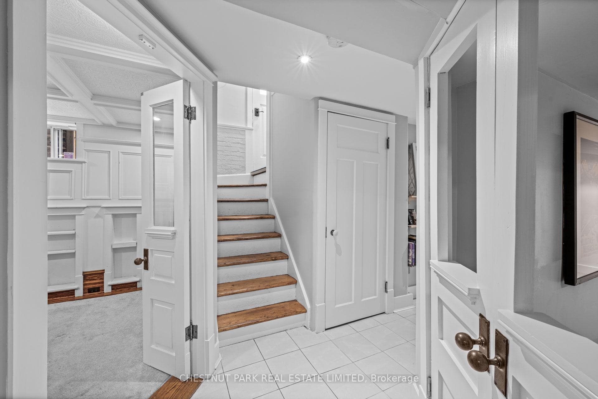 92 Glencairn Avenue photo 26