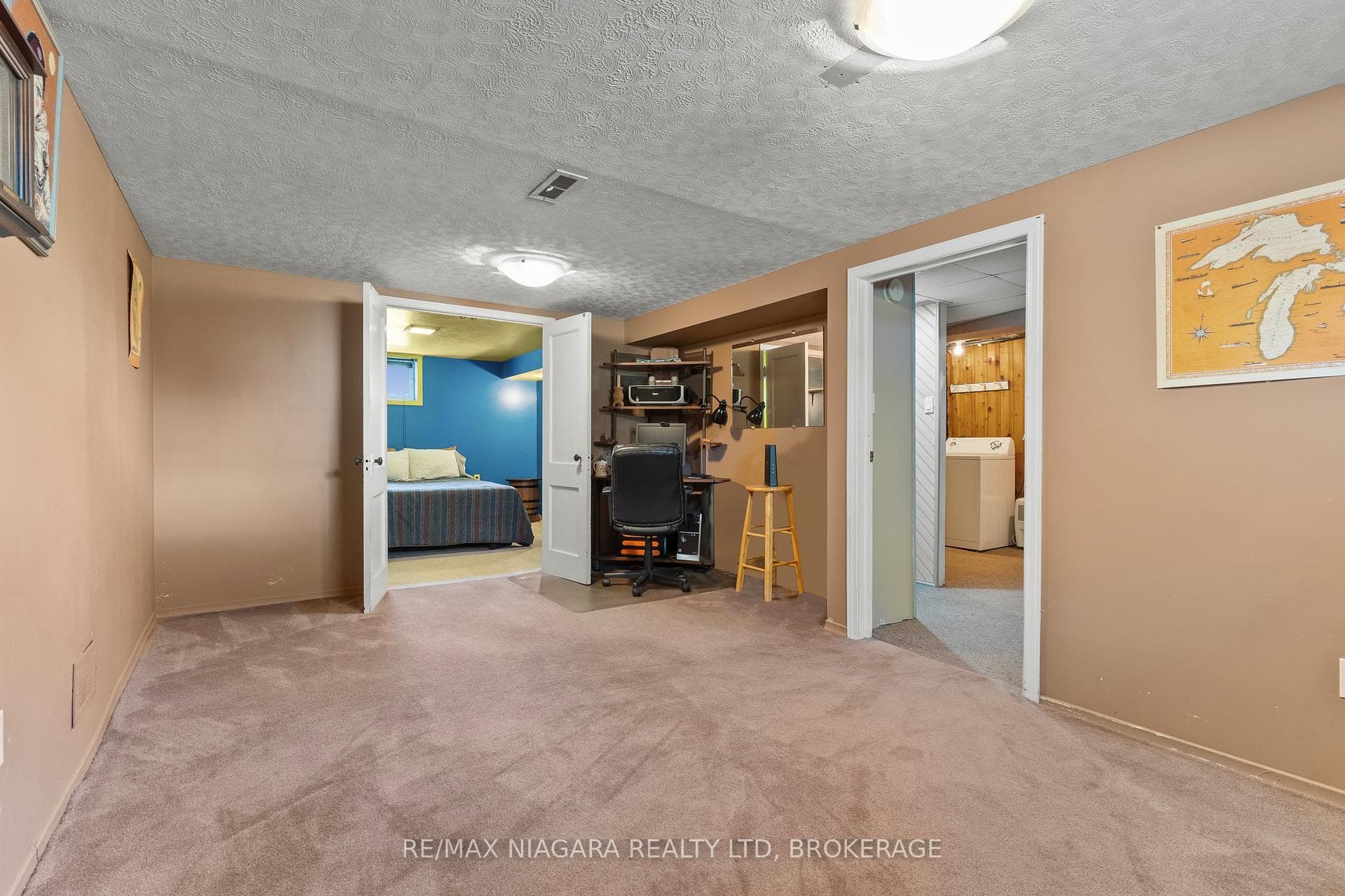 7931 Watson Street photo 21