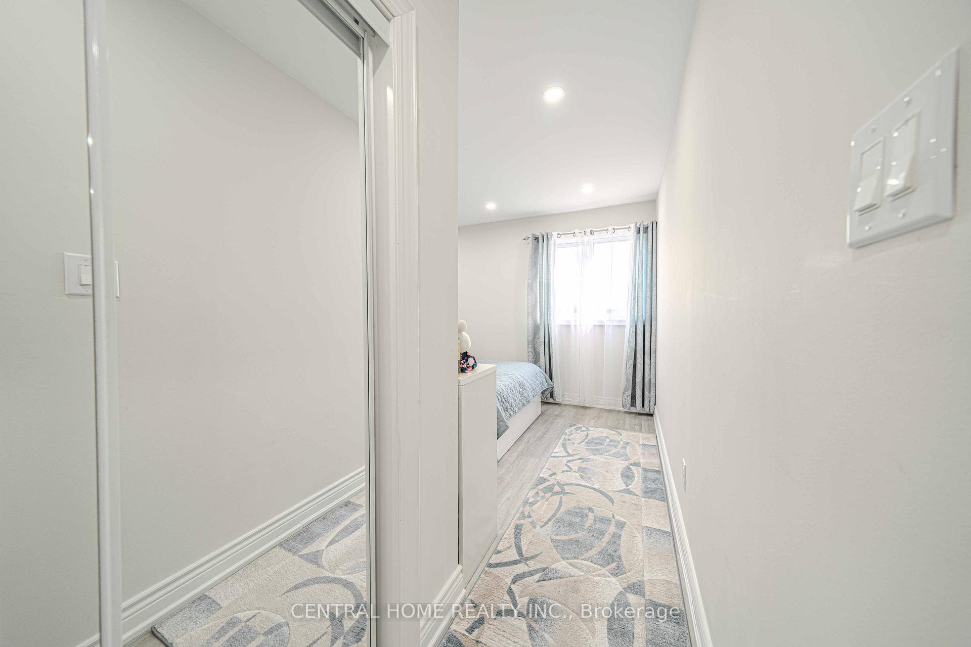13 Reygate Court photo 13