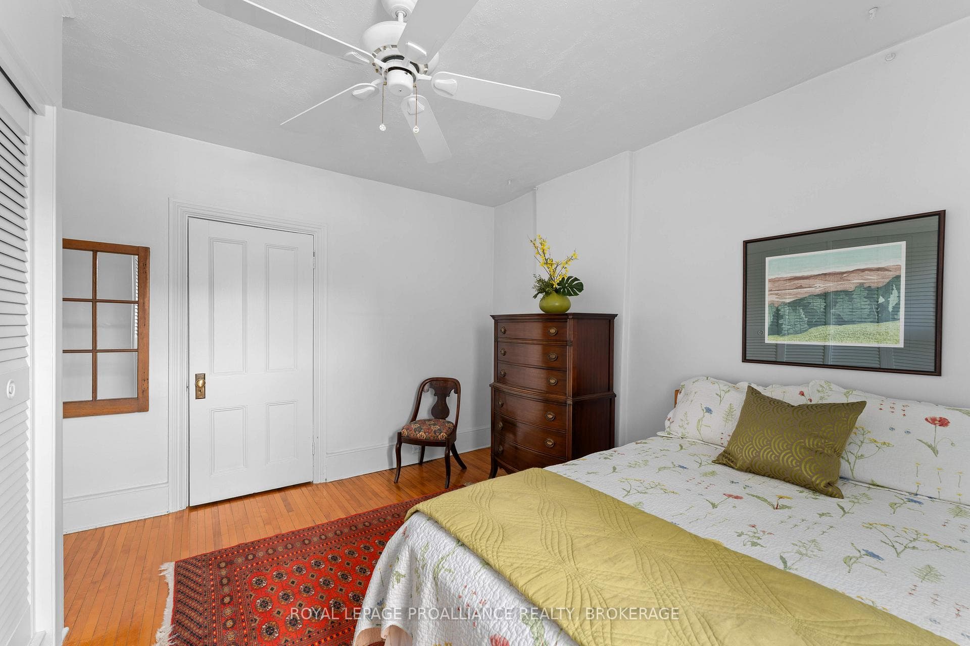 2 Alwington Avenue photo 28