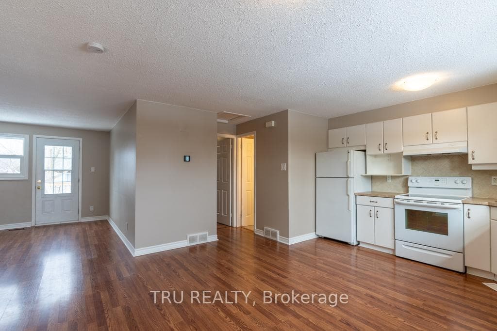 191 Castlefrank Road photo 6