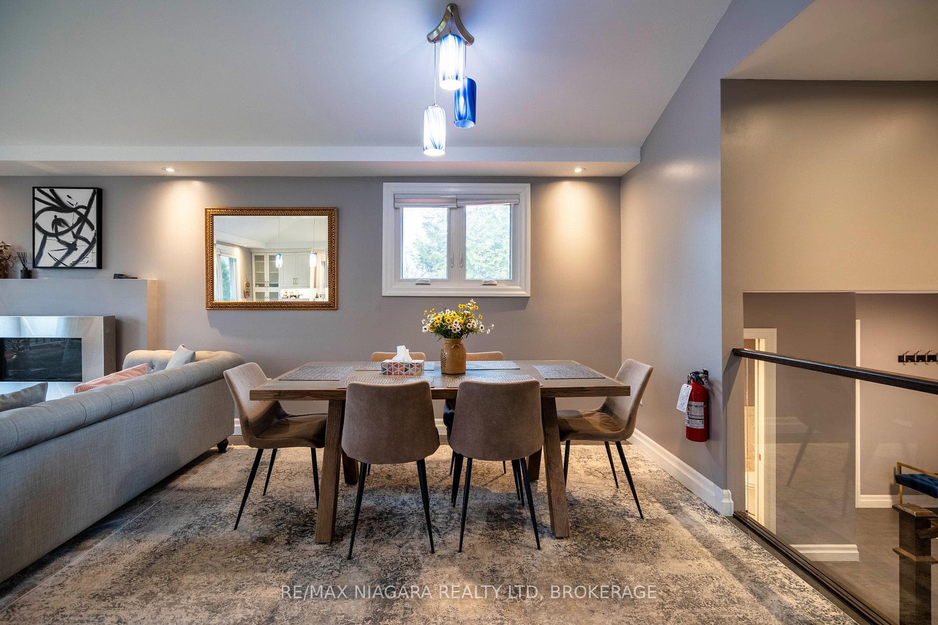 214 Mary Street photo 7