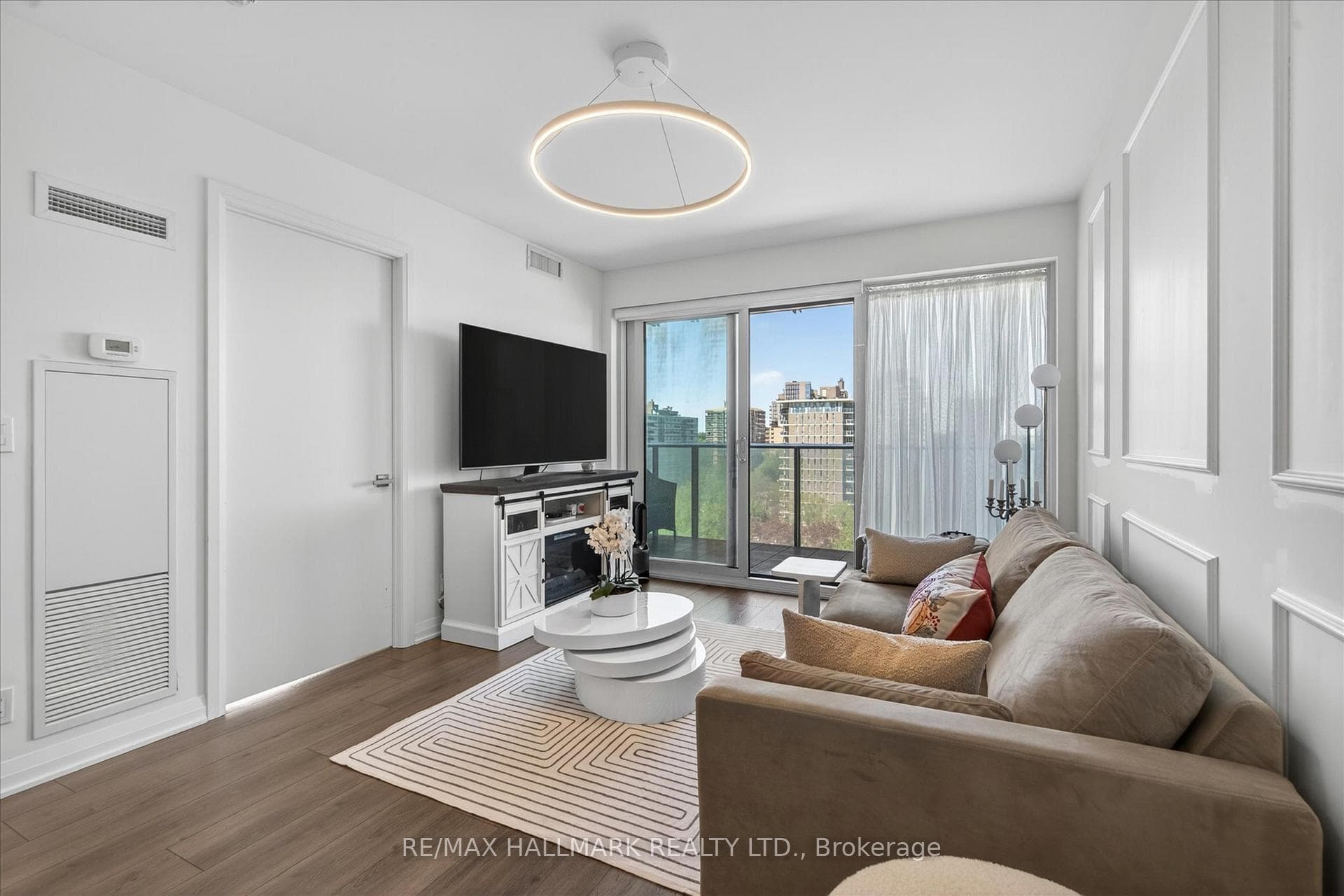 99 Foxbar Road Unit 1204 photo 6