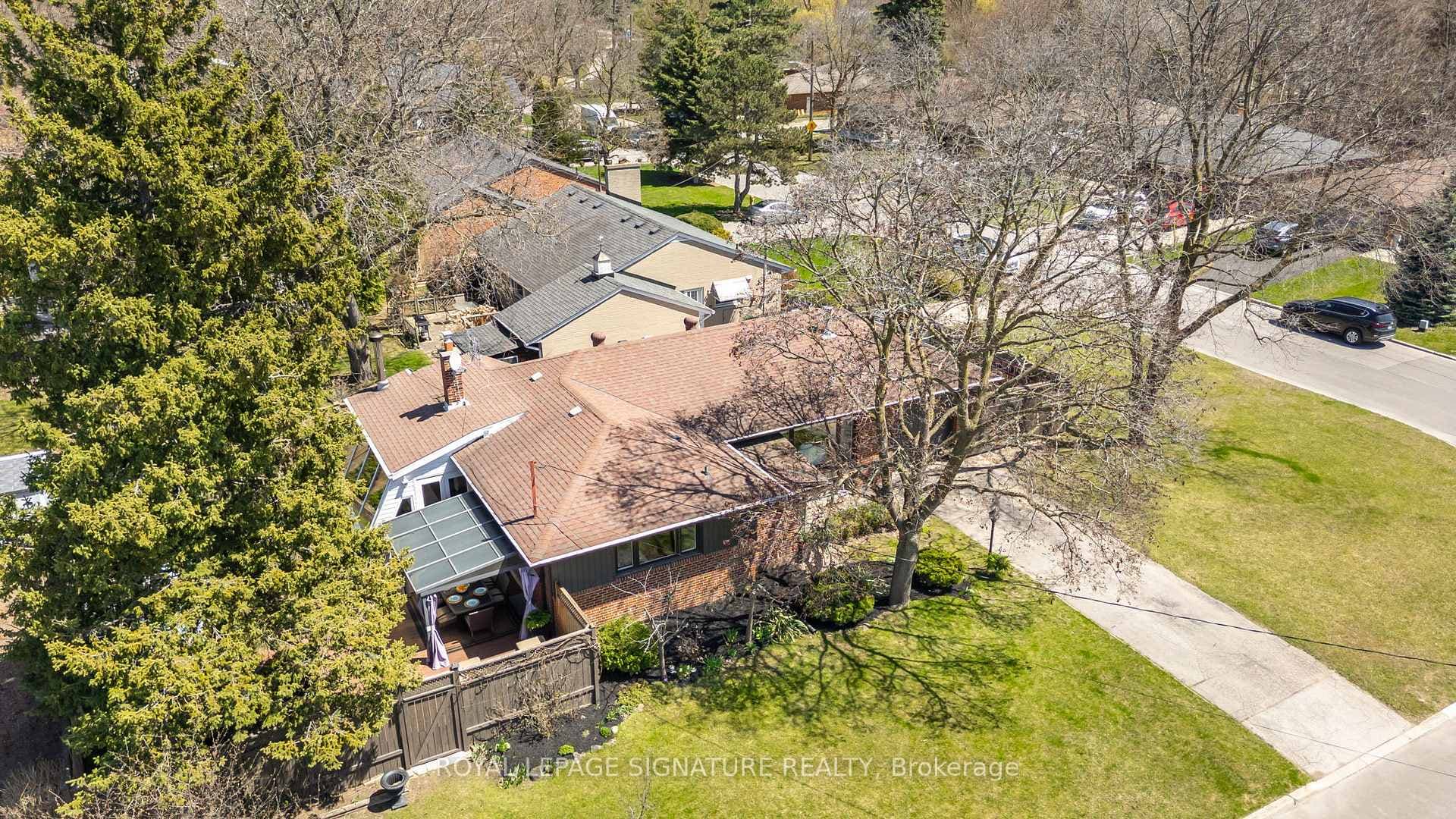 30 Pitcairn Crescent photo 31
