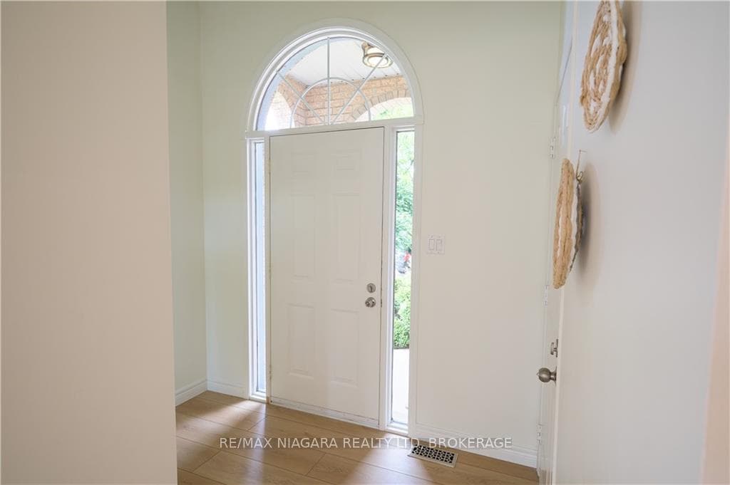 11 Gonzalez Court photo 6