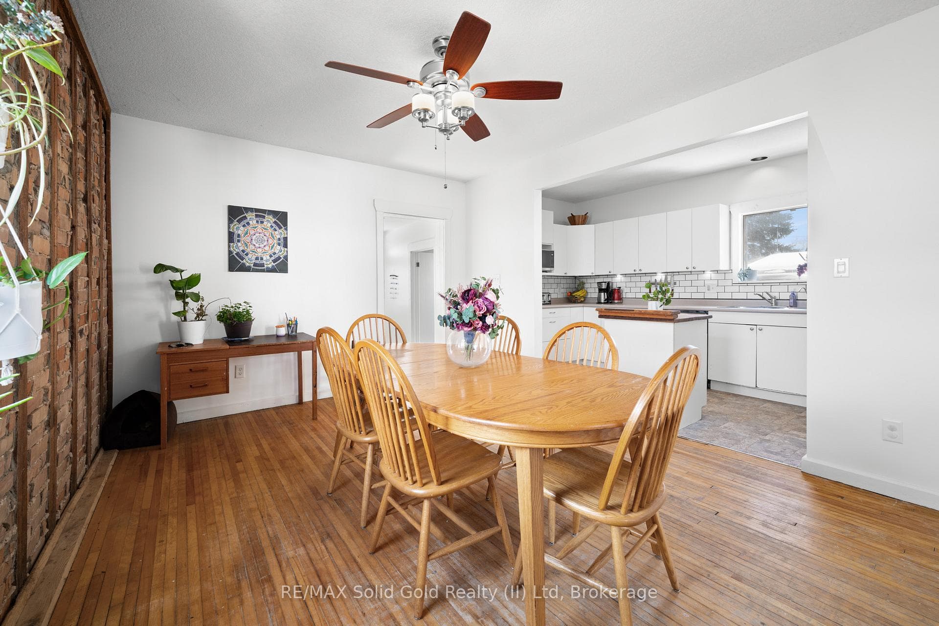 50 Isabella Street photo 4