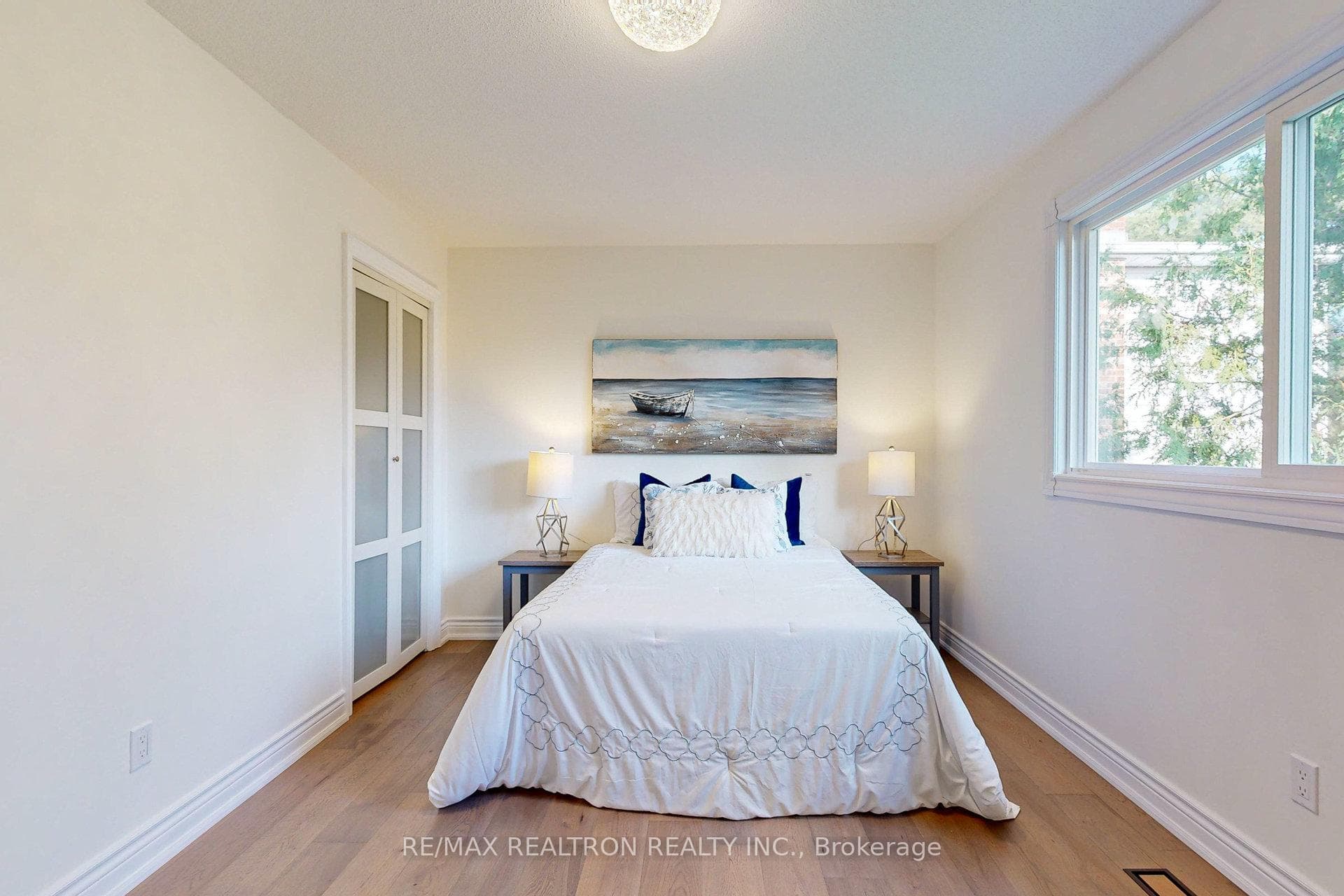 5 Illingworth Court photo 28