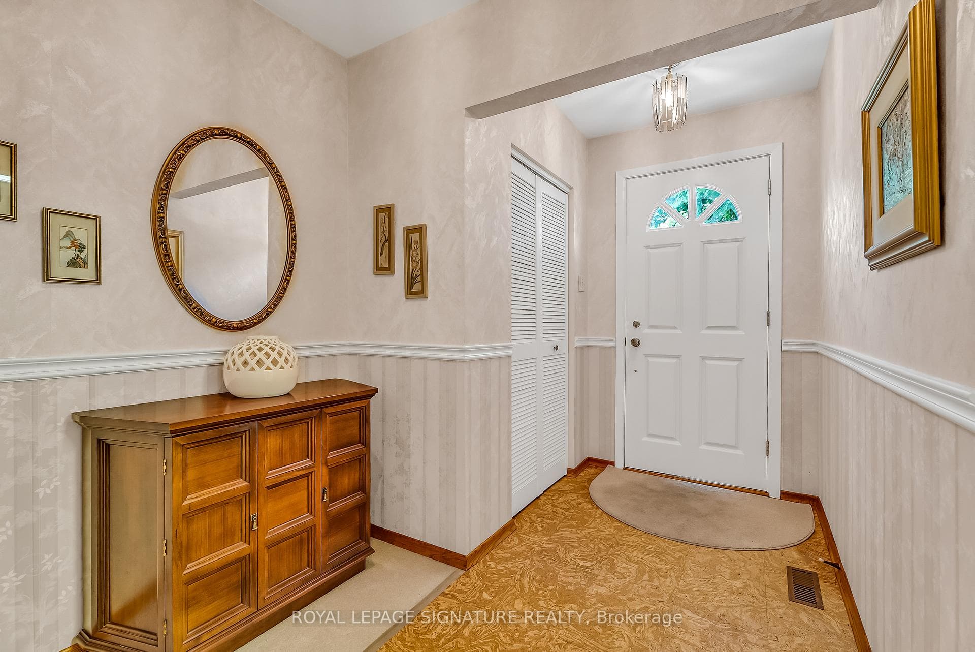 55 Crossbow Crescent photo 3