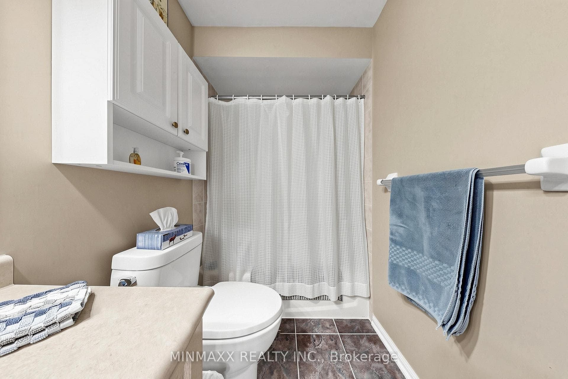 1164 CHAPMAN Crescent photo 31