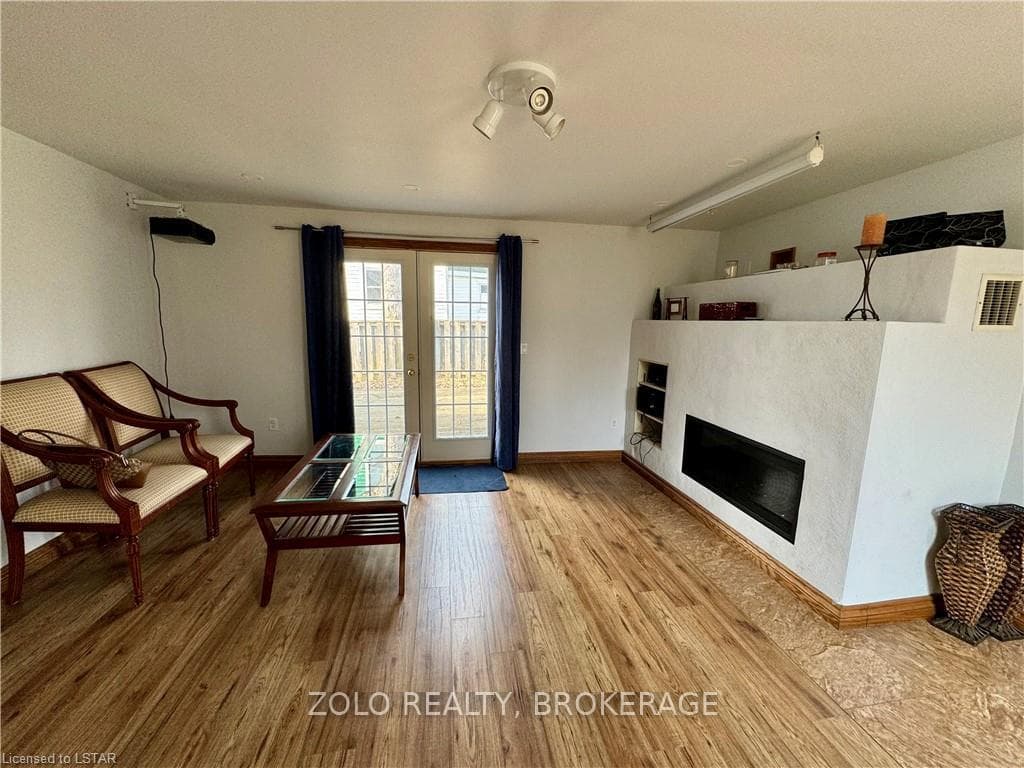111 BRUCE Street photo 9