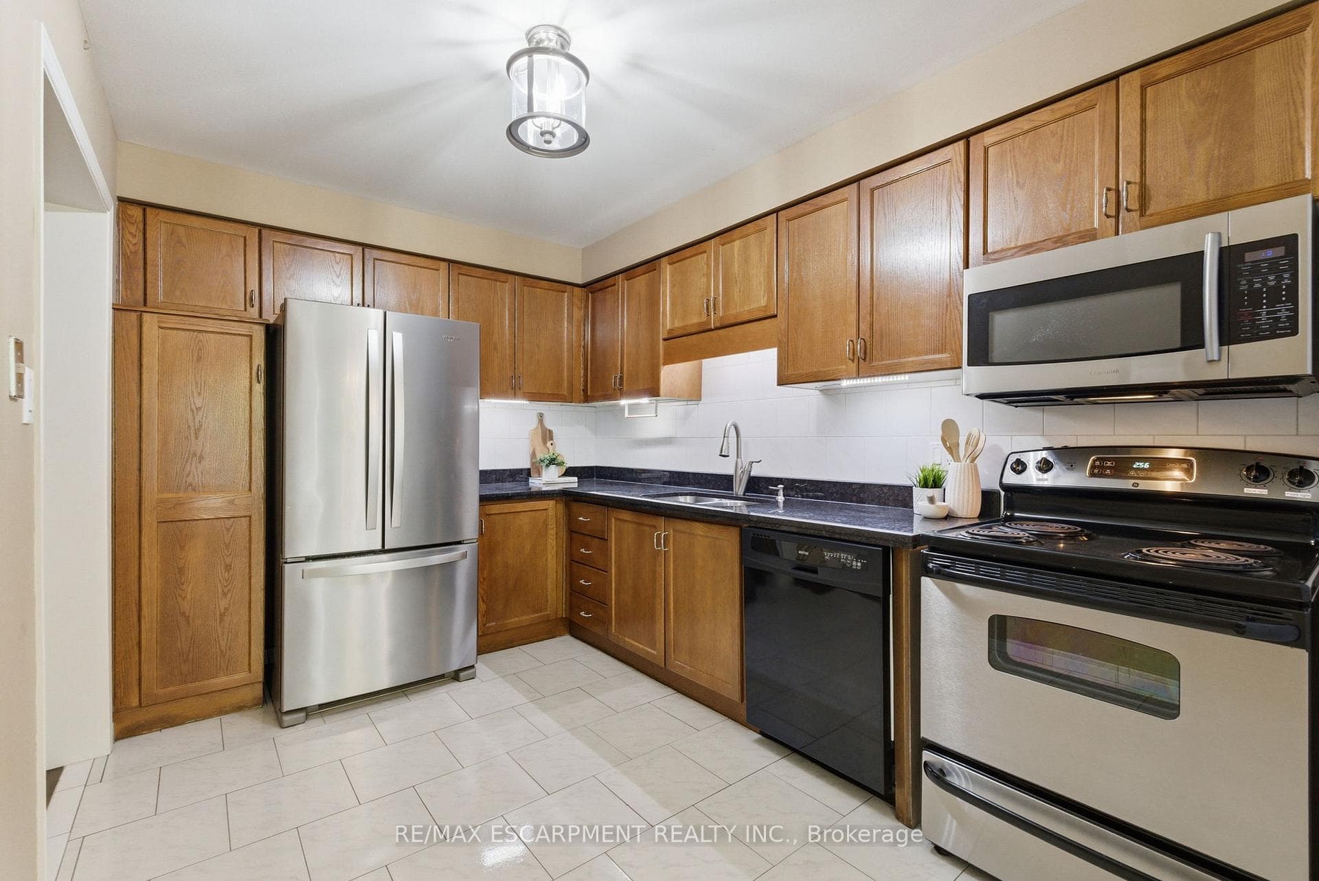 255 Mount Albion Road Unit 43 photo 6