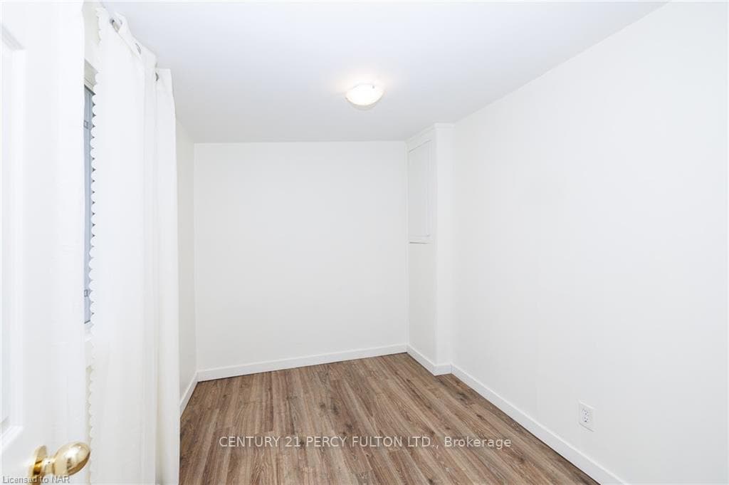 668 Dominion Road photo 6