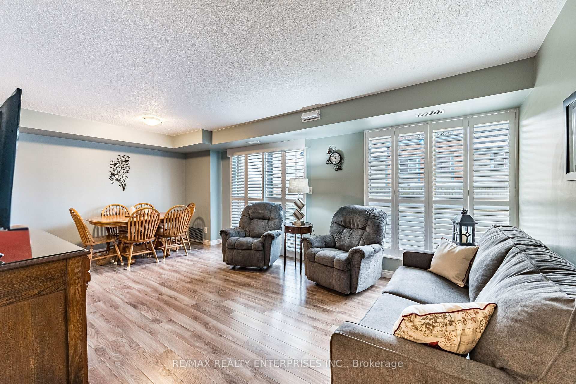 3267 King Street Unit 105 photo 1