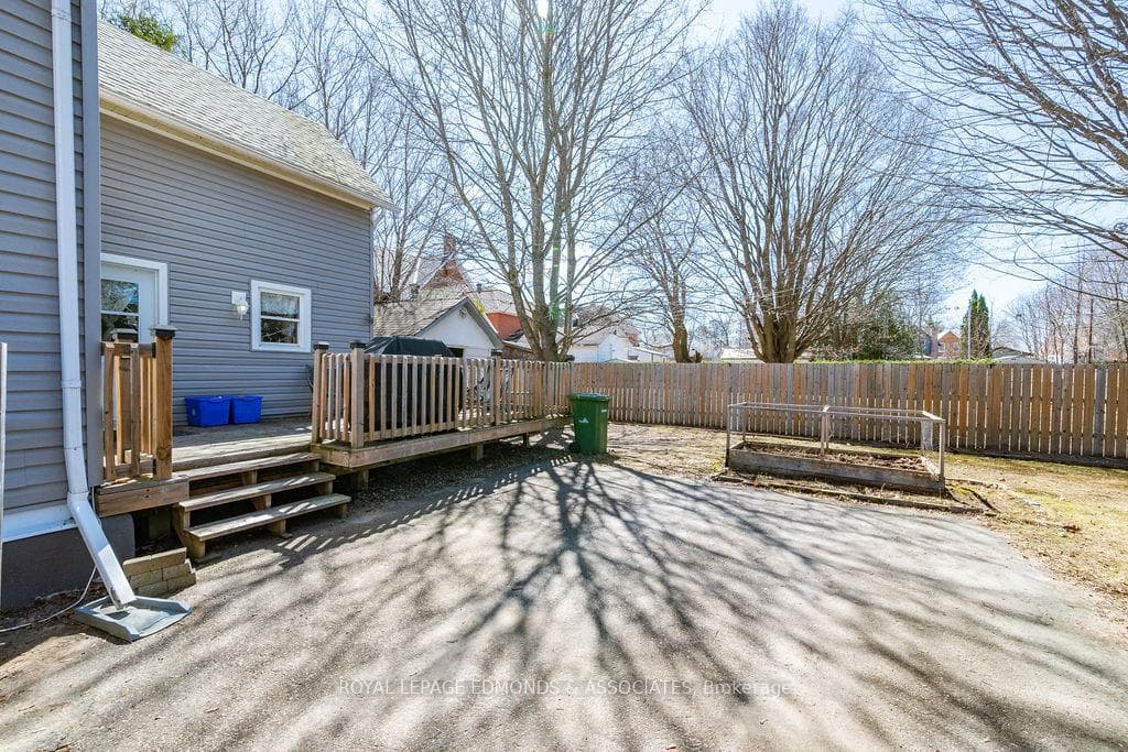 430 Mary Street photo 6