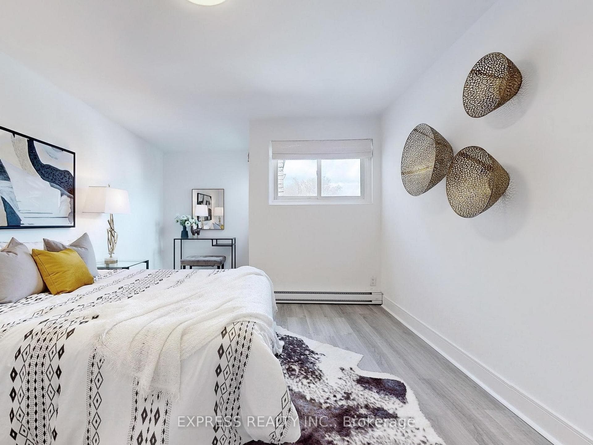 1666 Queen Street Unit 18 photo 19