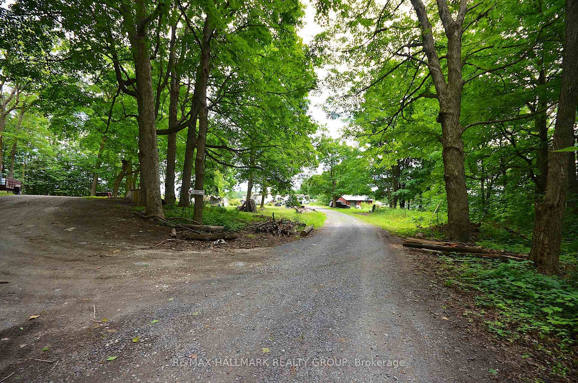 1675 Dunning Road photo 37