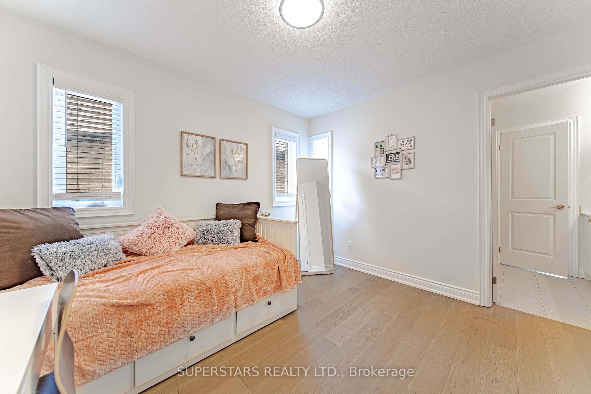 58 Velia Court photo 33