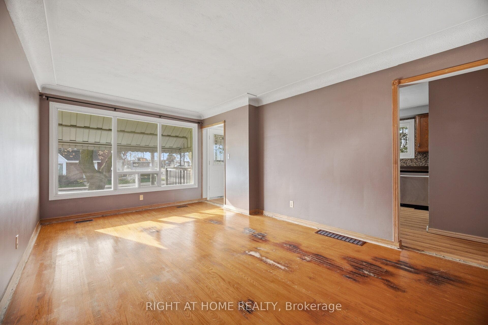 311 East 14th Street photo 9