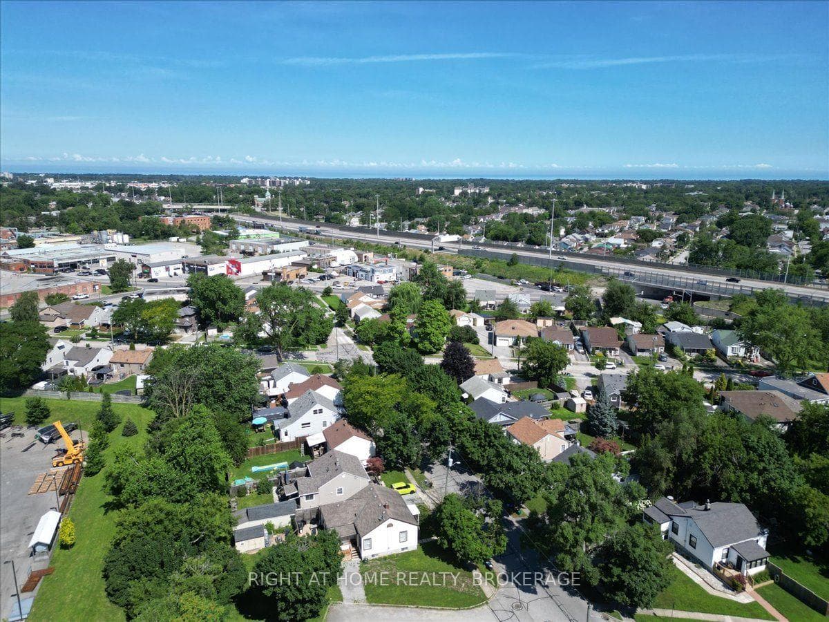 63 Plymouth Avenue photo 41