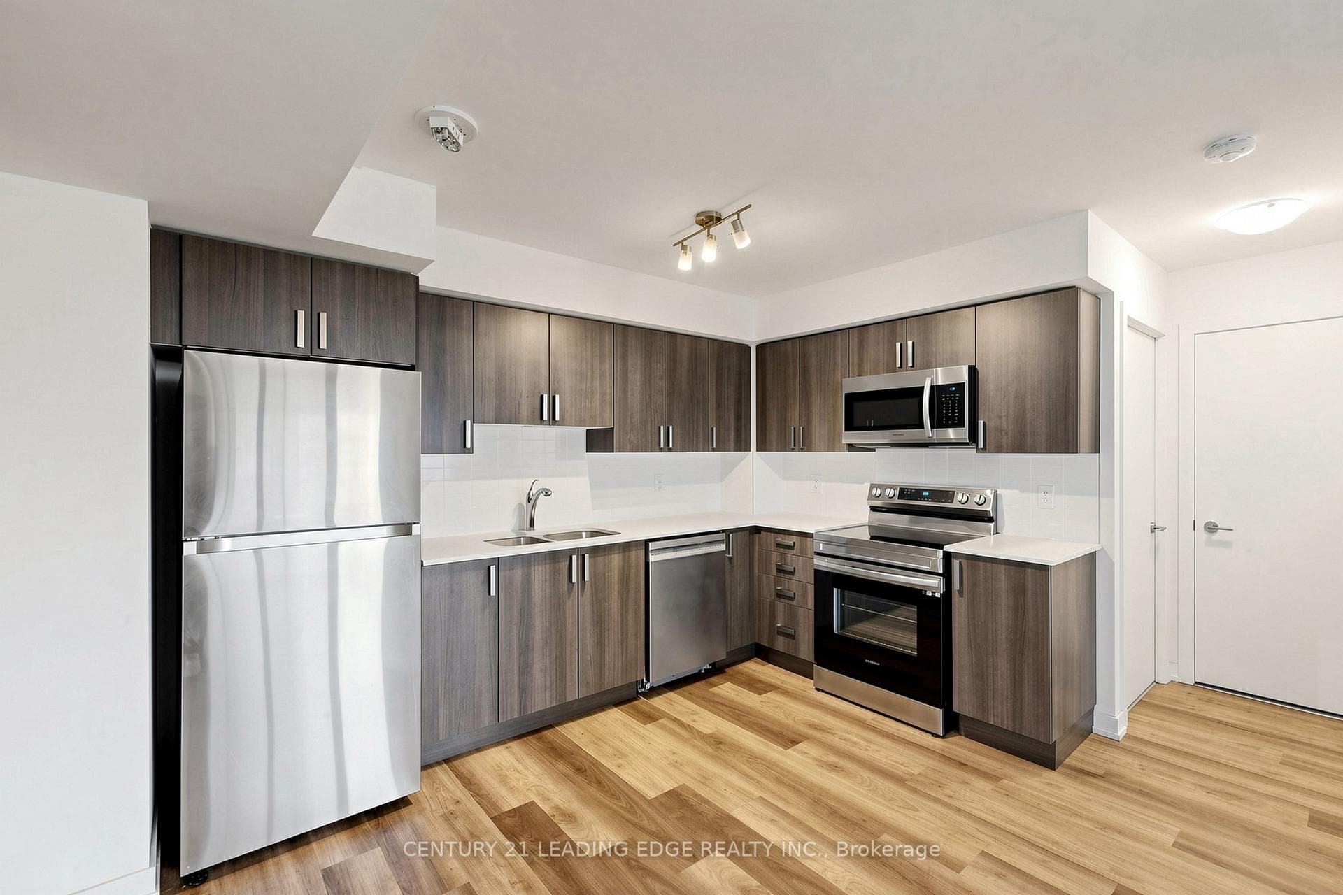 1480 Bayly Street Unit 522 photo 14