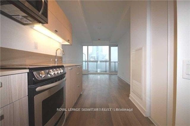 290 Adelaide Street Unit 3409 photo 1