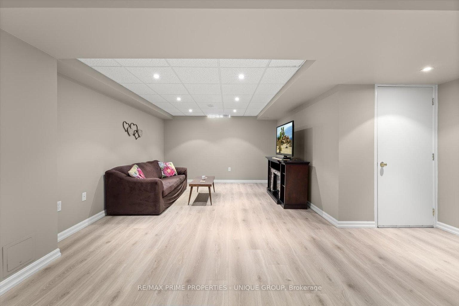 181 Baywell Crescent photo 23