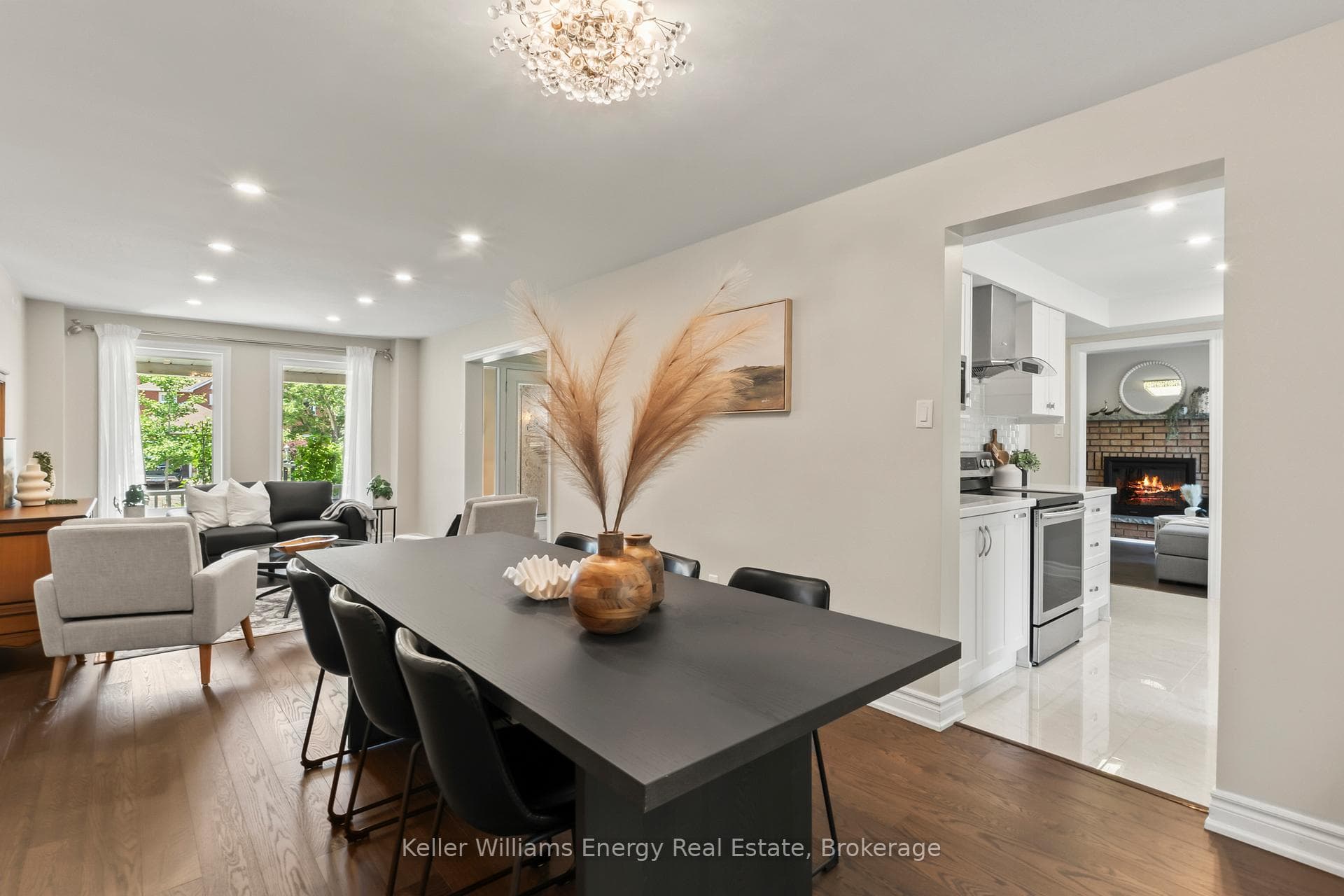 35 William Stephenson Drive photo 12