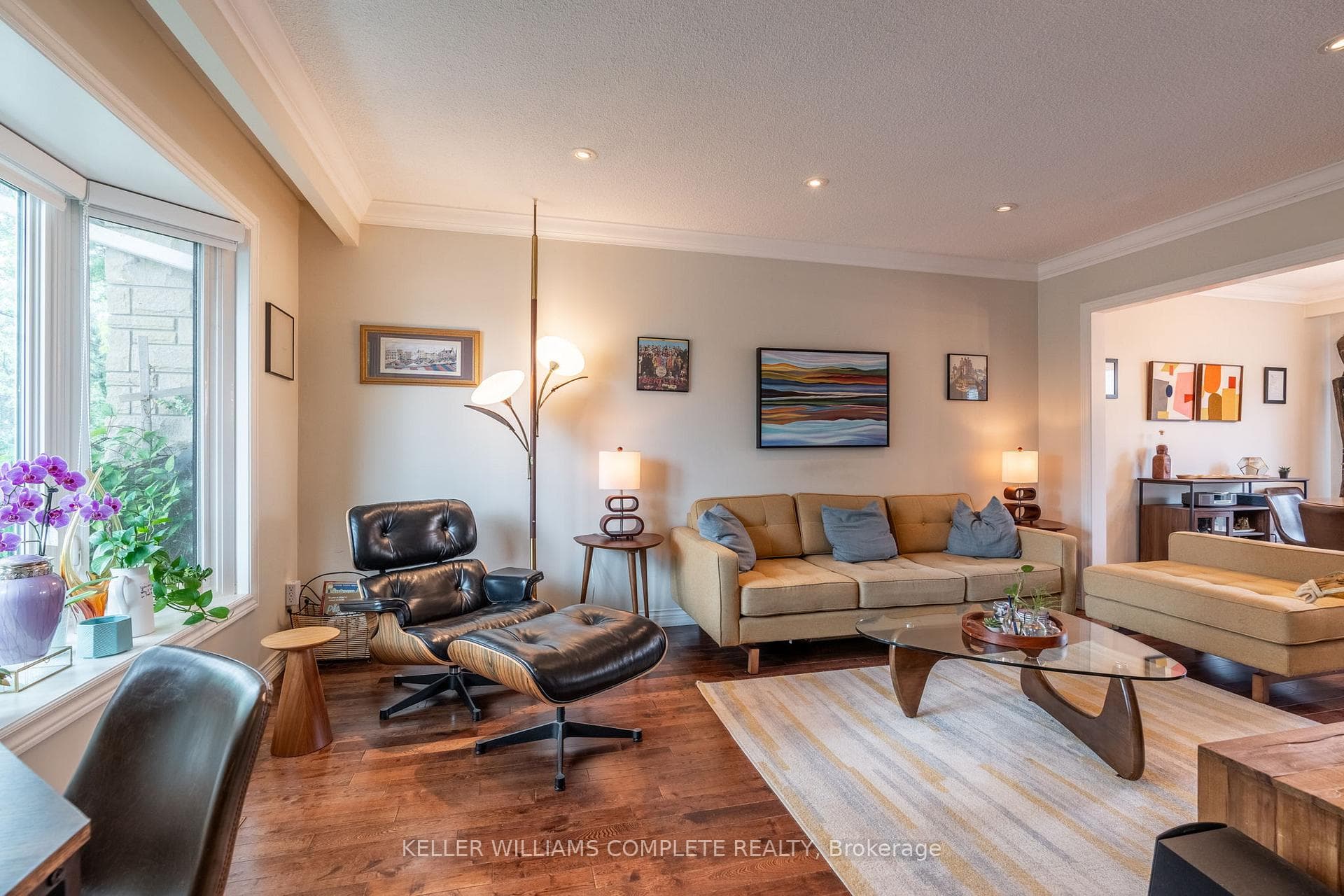 5475 Lakeshore Road Unit 106 photo 14