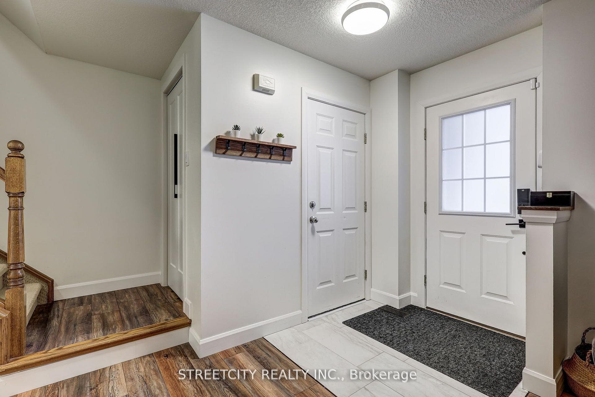 105 Penhale Avenue photo 3