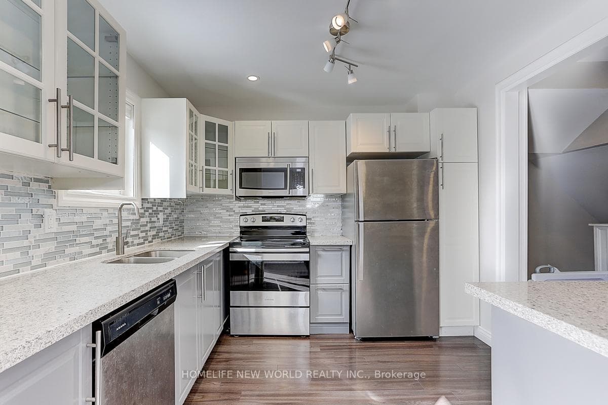 172 Radford Drive photo 3